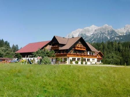 Pension Trillerhof Ramsau am Dachstein Exterior photo